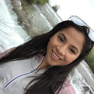 Meet your Posher, Ashley